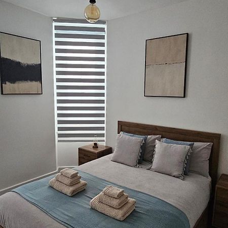 Tower Bridge Spacious King Bedroom With Extra Large Windows Londra Exterior foto